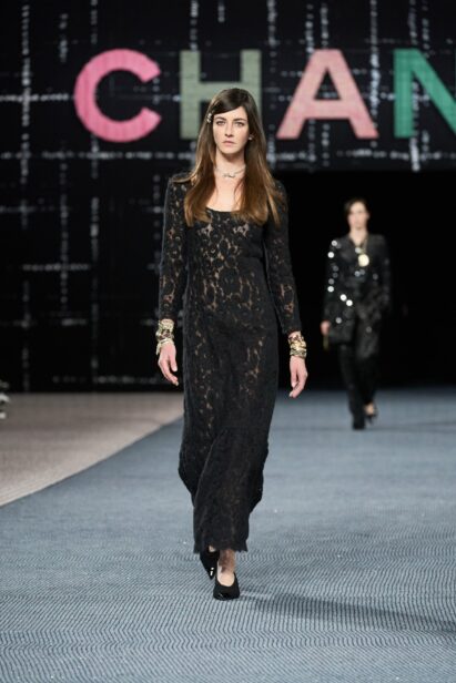 00068-chanel-fall-2022-ready-to-wear-paris-credit-gorunway-1.jpeg