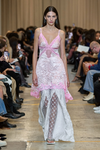 00069-burberry-spring-2023-ready-to-wear-credit-brand