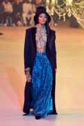 00071-off-white-fall-2022-ready-to-wear-paris-credit-gorunway-1.jpeg