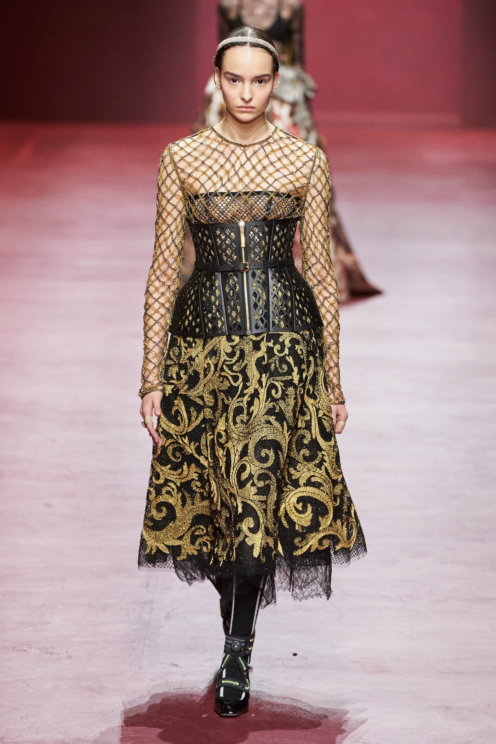 00074-christian-dior-fall-2022-ready-to-wear-paris-credit-gorunway-1.jpeg