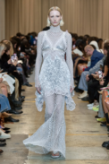 00076-burberry-spring-2023-ready-to-wear-credit-brand