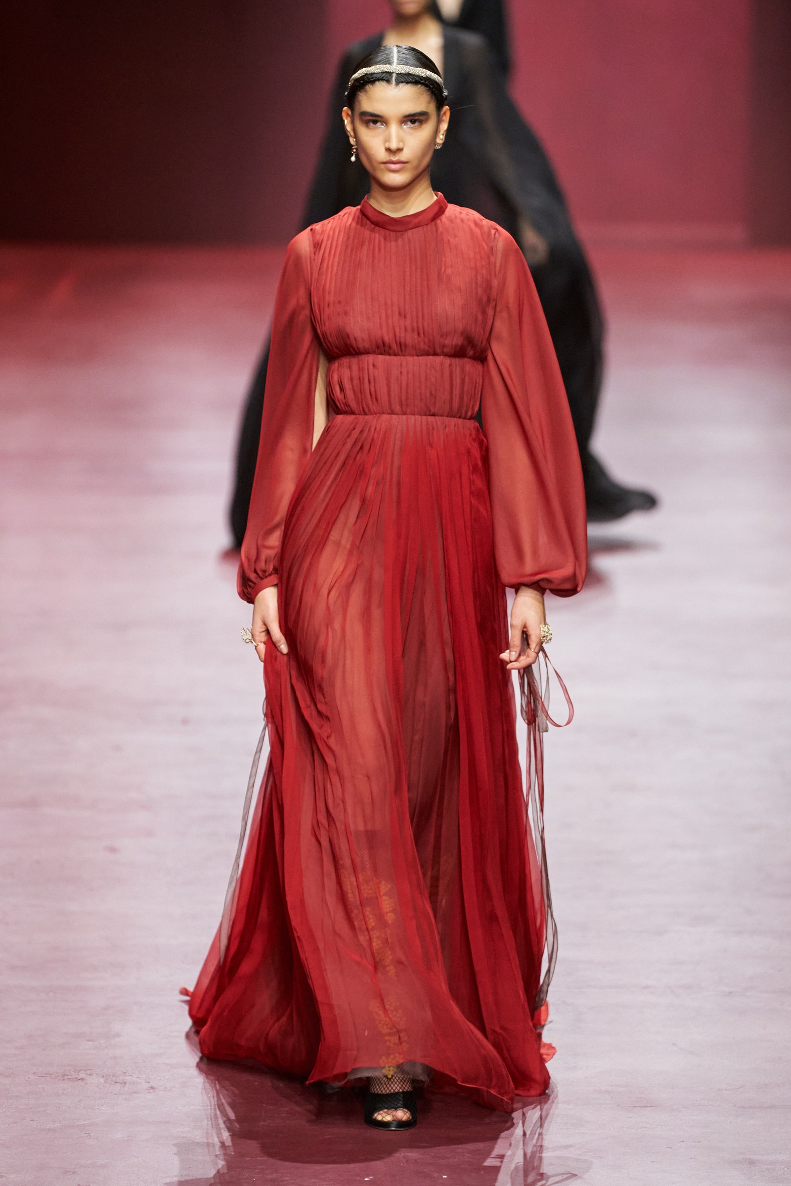 00078-christian-dior-fall-2022-ready-to-wear-paris-credit-gorunway-1.jpeg
