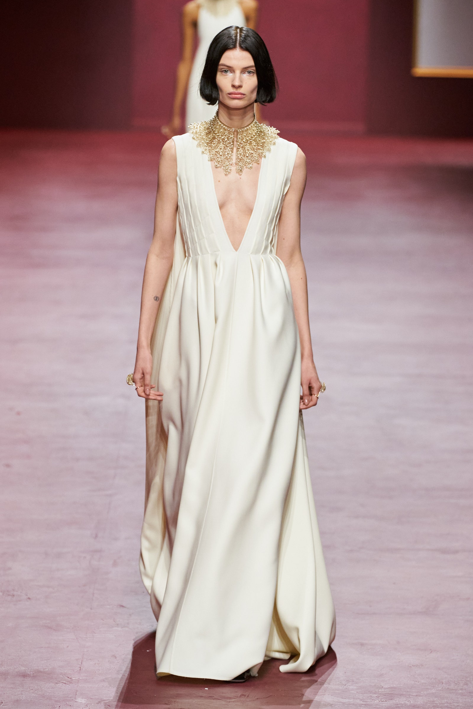 00082-christian-dior-fall-2022-ready-to-wear-paris-credit-gorunway-1.jpeg