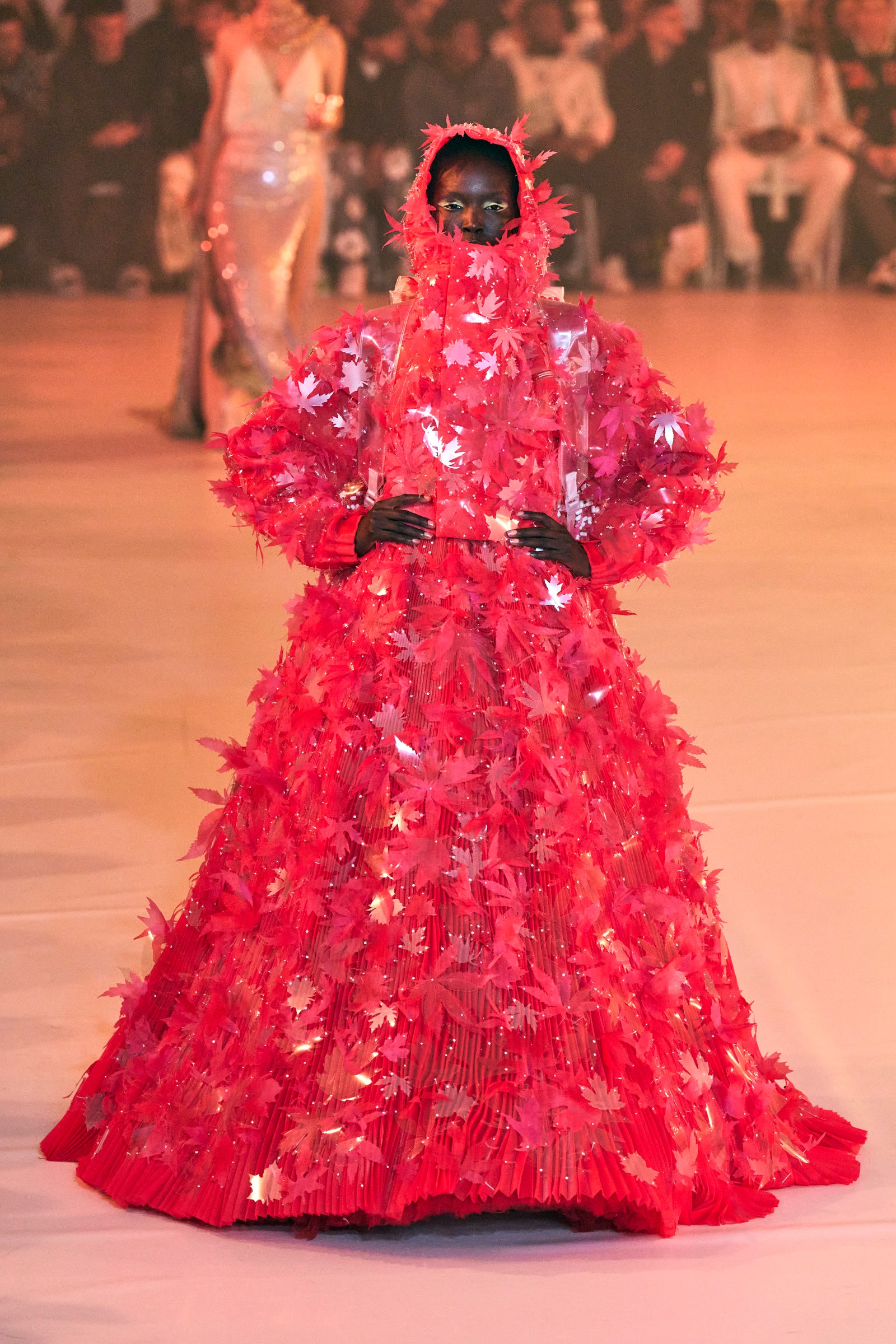 00084-off-white-fall-2022-ready-to-wear-paris-credit-gorunway-1.jpeg