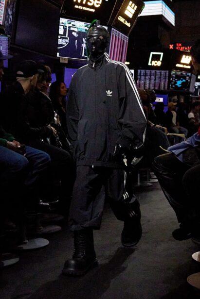 01-ffw-2732x4098-spring-23-look-47-1653264390-1.jpeg