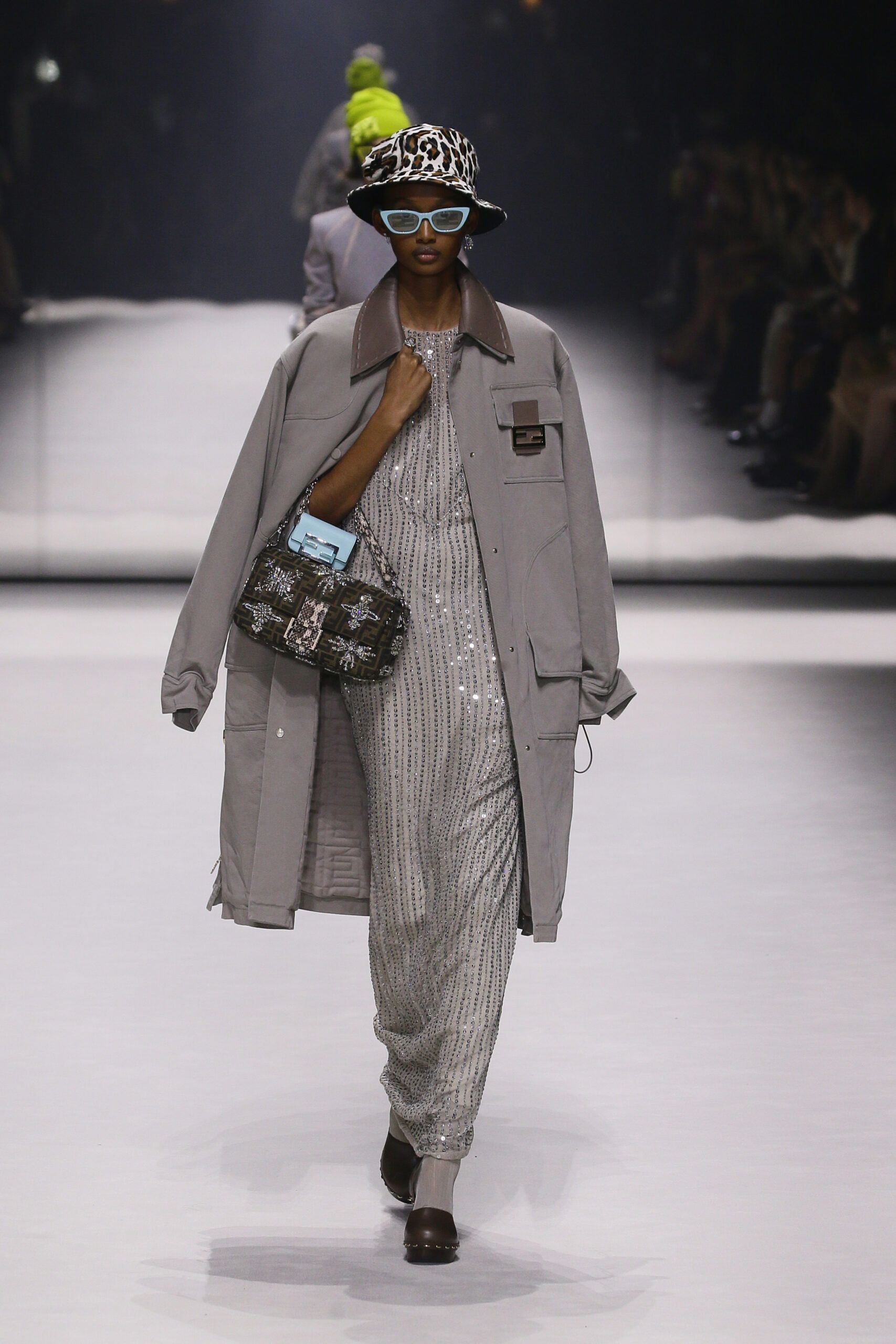 02_Fendi_25_Baguette
