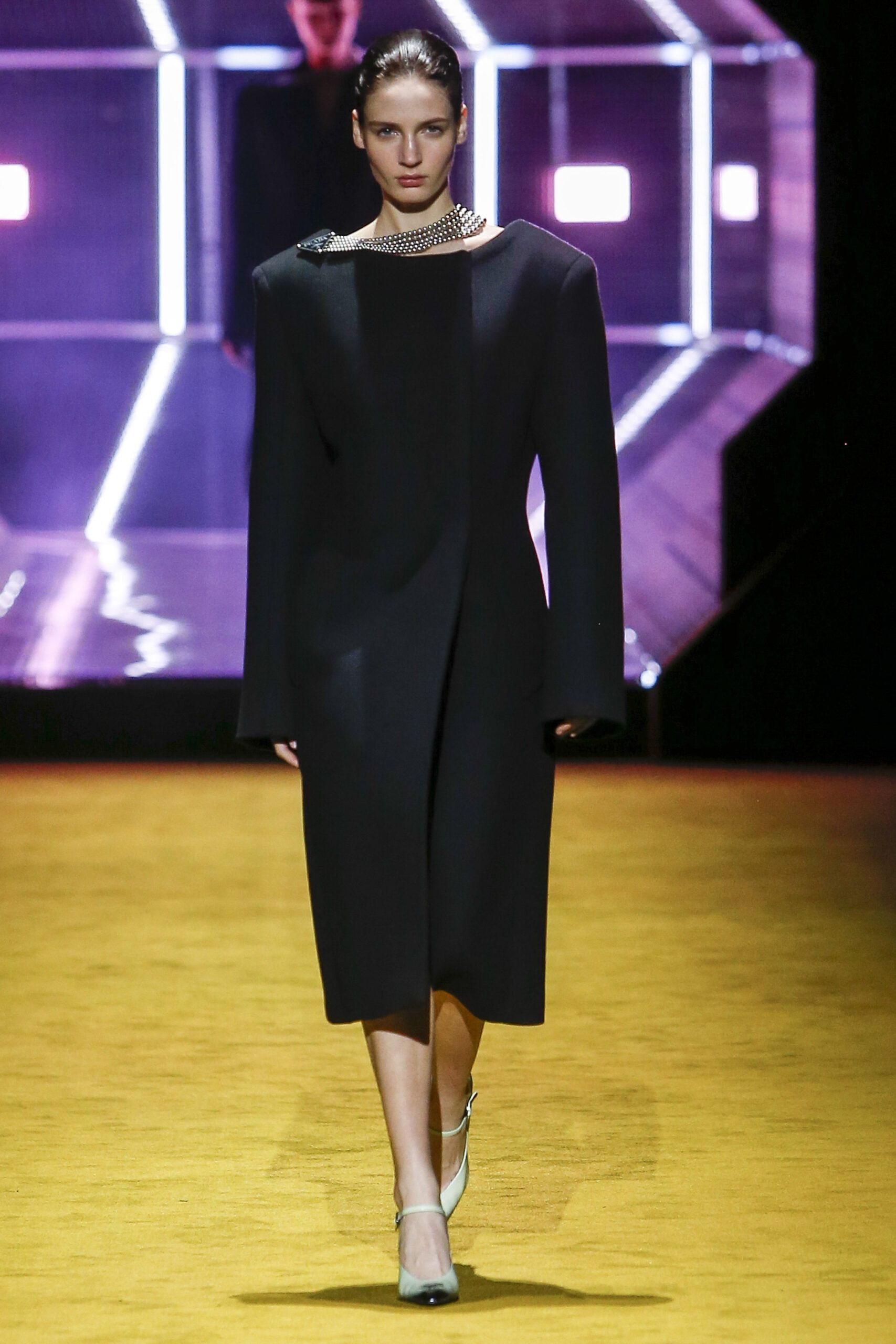 09-pradadonnafw22-1.jpg