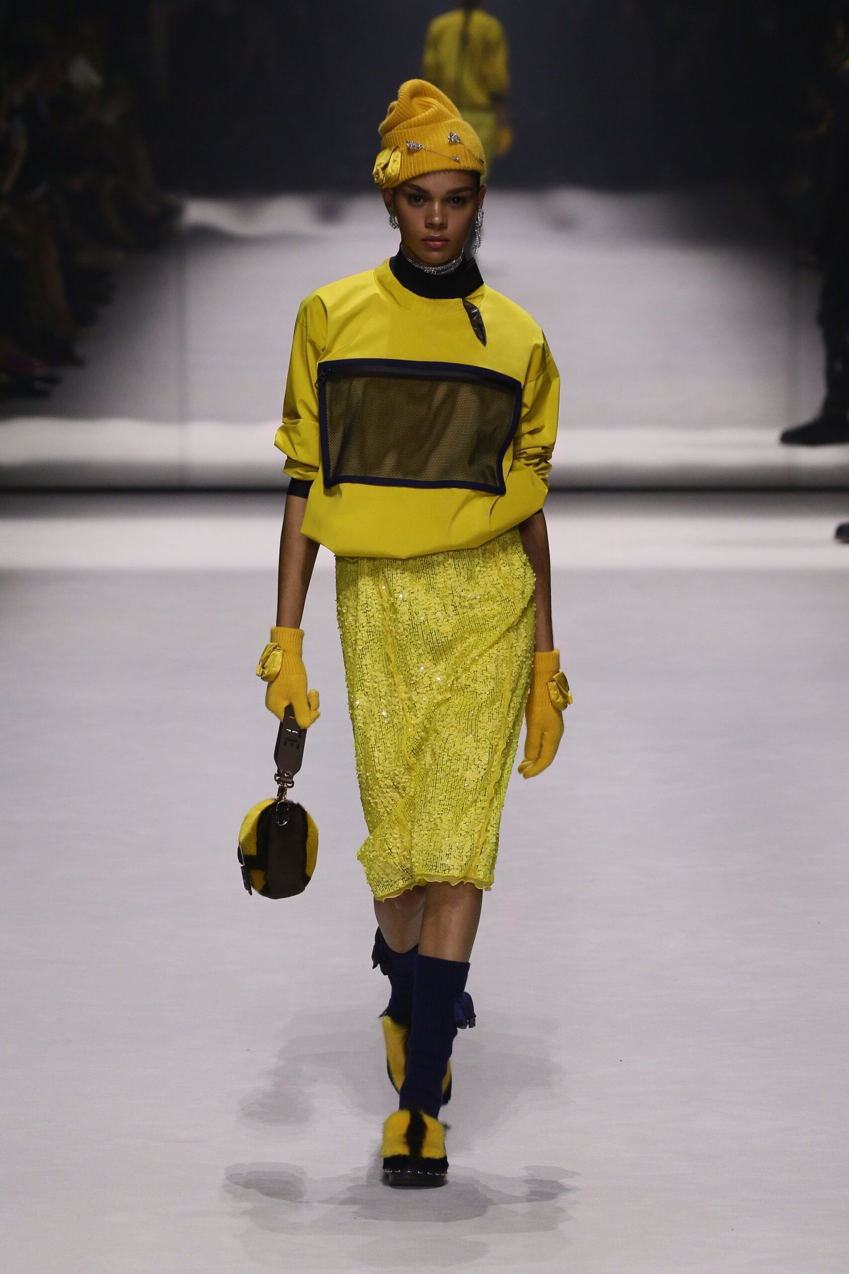 19_Fendi_25_Baguette