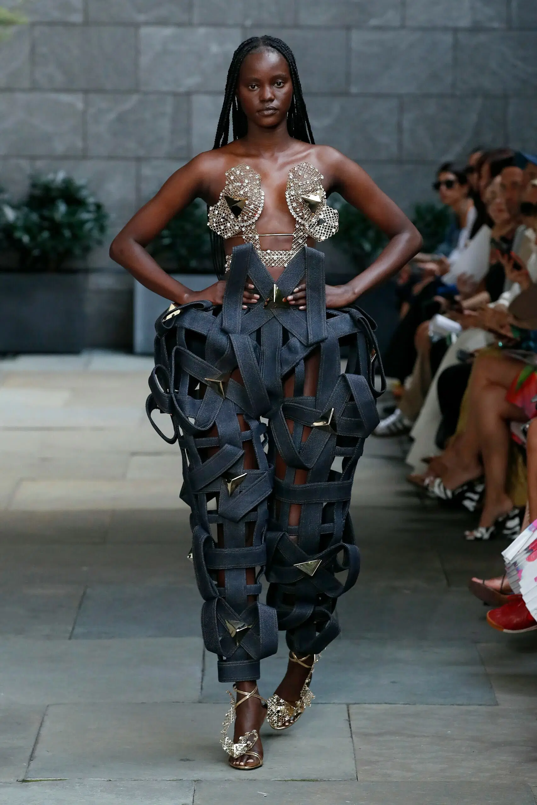 Area-Ready-To-Wear-Spring-Summer-2023-New-York-Fashion-Week-Runway-004