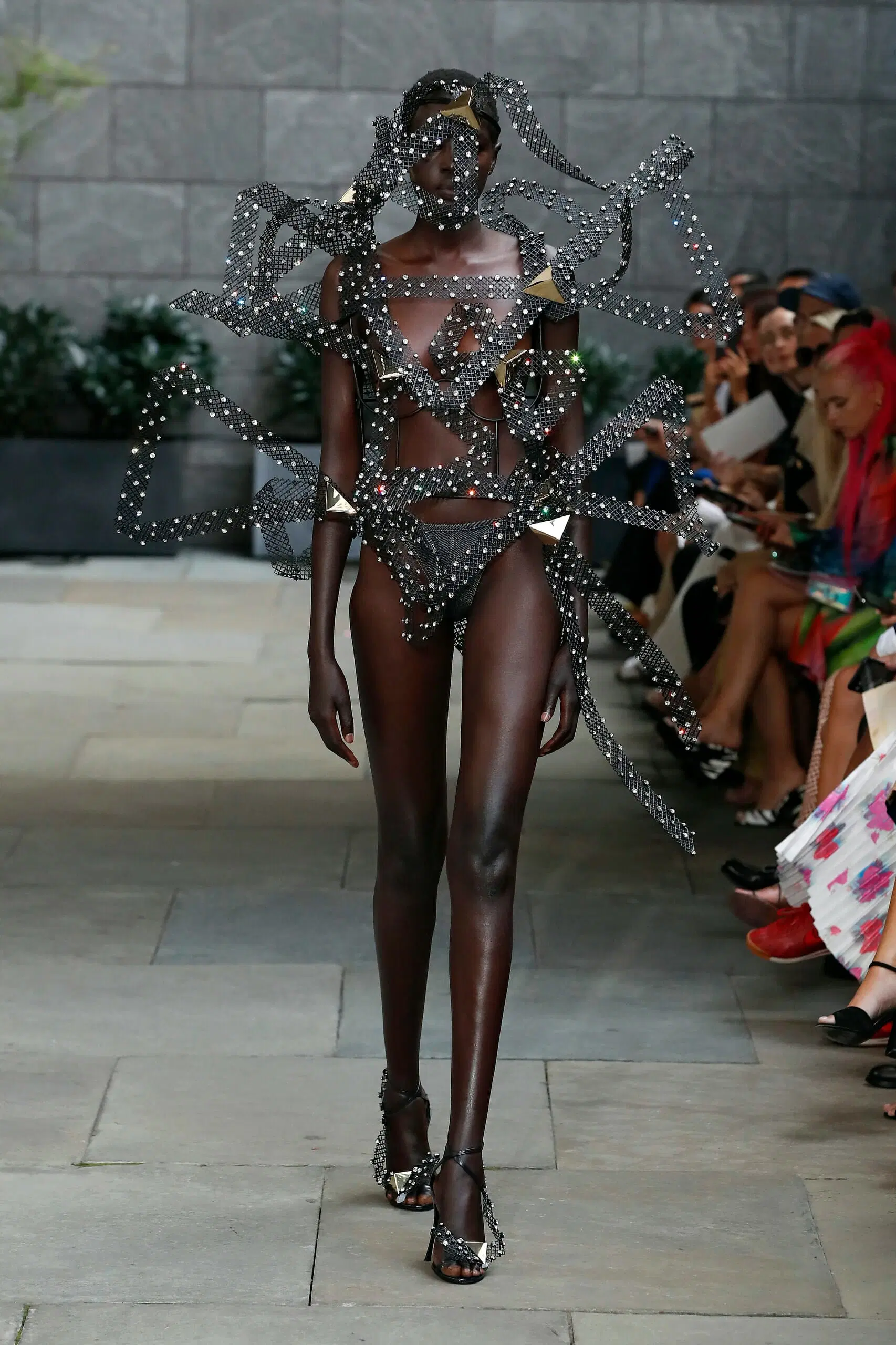 Area-Ready-To-Wear-Spring-Summer-2023-New-York-Fashion-Week-Runway-016