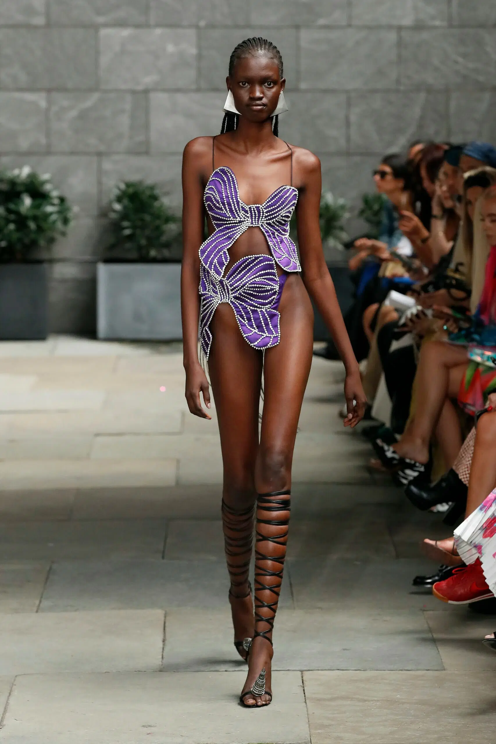 Area-Ready-To-Wear-Spring-Summer-2023-New-York-Fashion-Week-Runway-027