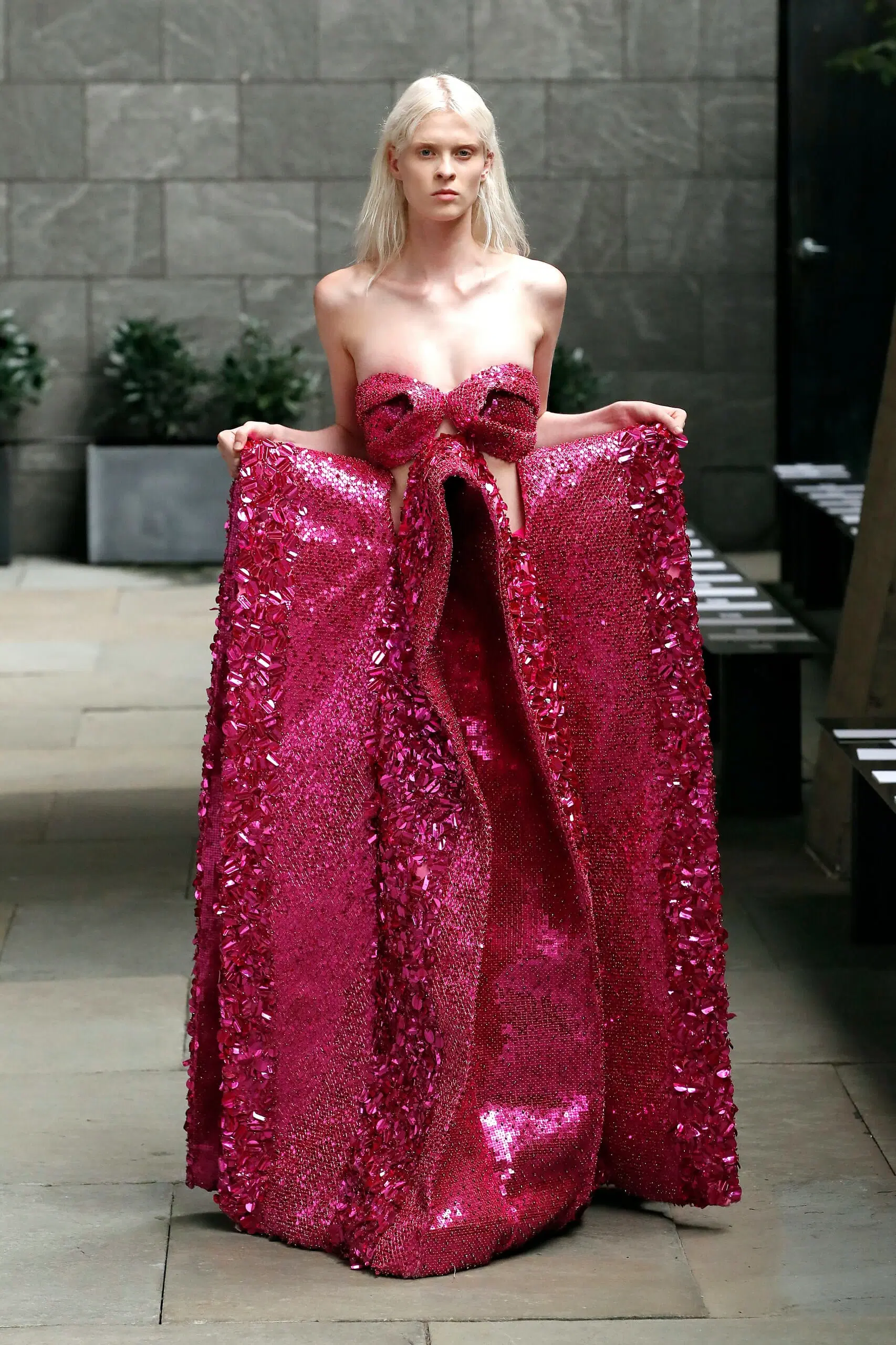 Area-Ready-To-Wear-Spring-Summer-2023-New-York-Fashion-Week-Runway-031