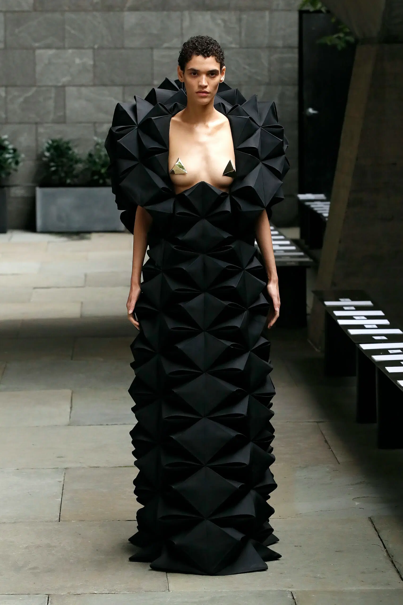 Area-Ready-To-Wear-Spring-Summer-2023-New-York-Fashion-Week-Runway-032
