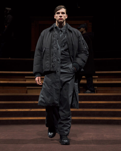 burberry-autumn-winter-2022-menswear-collection-look-14-1.jpg
