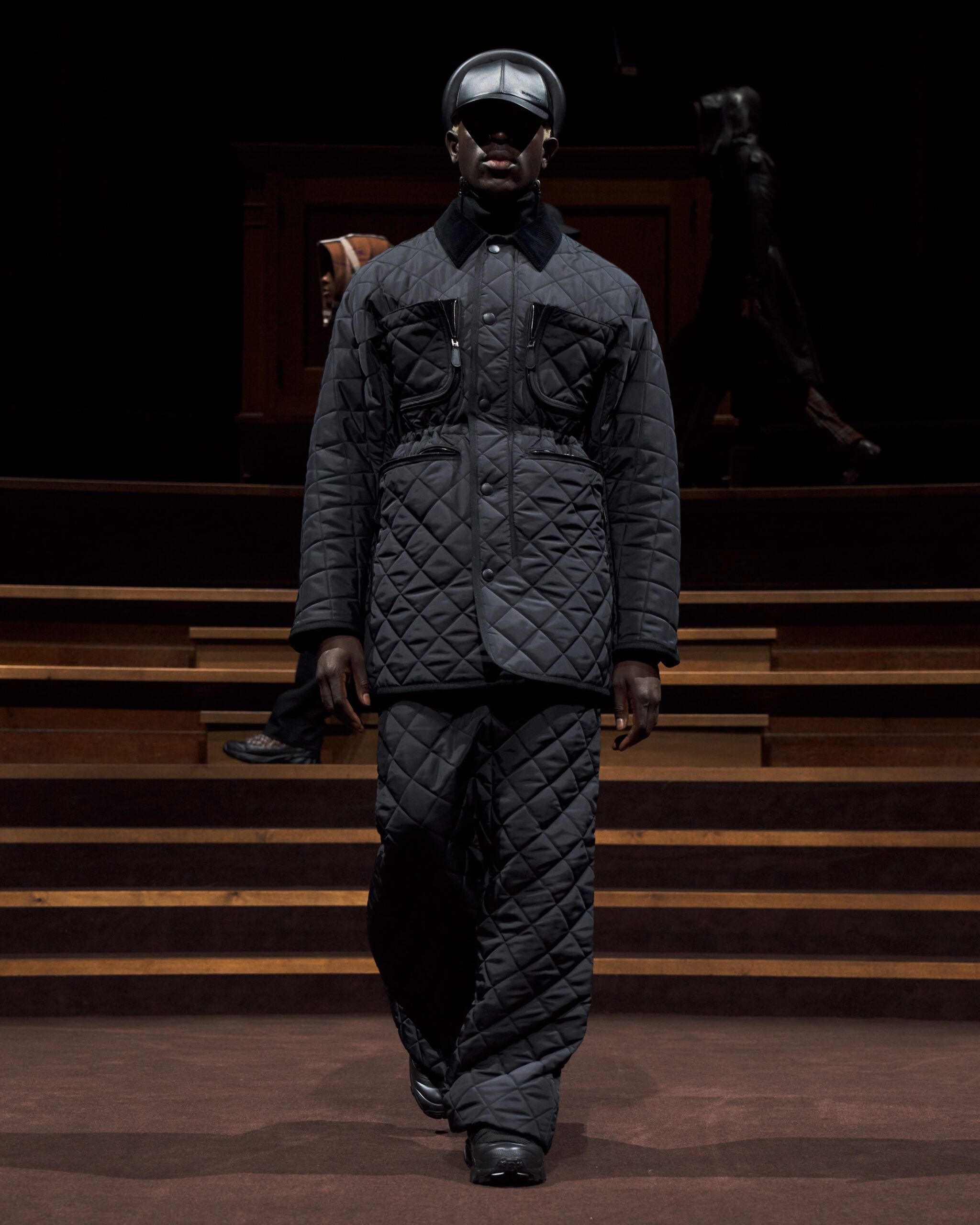 burberry-autumn-winter-2022-menswear-collection-look-23-1.jpg