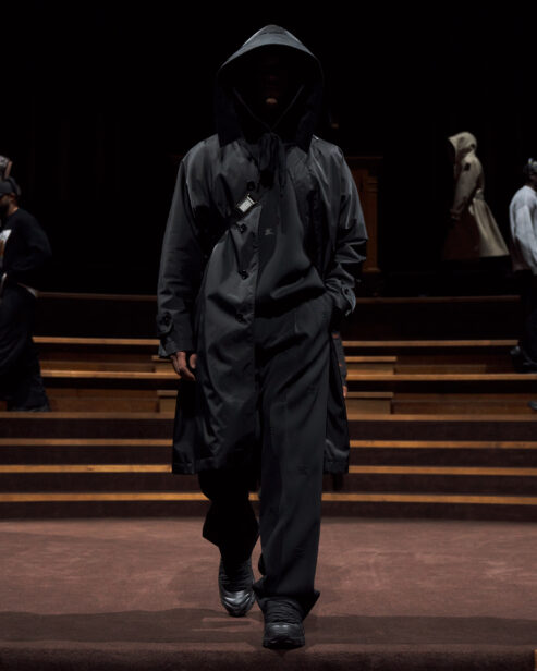 burberry-autumn-winter-2022-menswear-collection-look-25-1.jpg