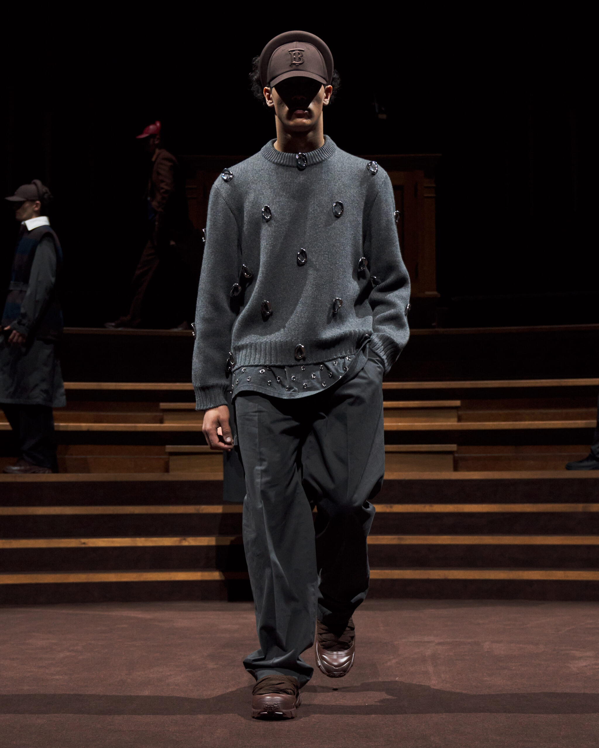 burberry-autumn-winter-2022-menswear-collection-look-9-1.jpg