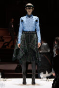 burberry-autumn-winter-2022-womenswear-collection-look-13-1.jpg