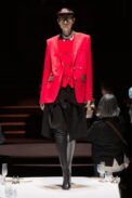burberry-autumn-winter-2022-womenswear-collection-look-24-1.jpg