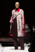 burberry-autumn-winter-2022-womenswear-collection-look-40-1.jpg
