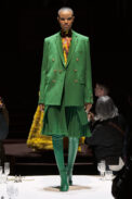 burberry-autumn-winter-2022-womenswear-collection-look-46-1.jpg