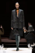 burberry-autumn-winter-2022-womenswear-collection-look-48-1.jpg