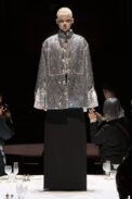burberry-autumn-winter-2022-womenswear-collection-look-55-1.jpg