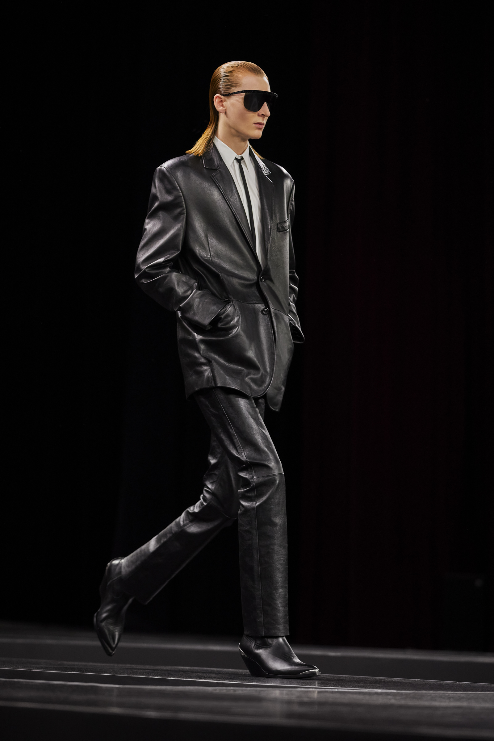 celine-homme-winter-22-boy-doll-print-look-07-01-1.jpg
