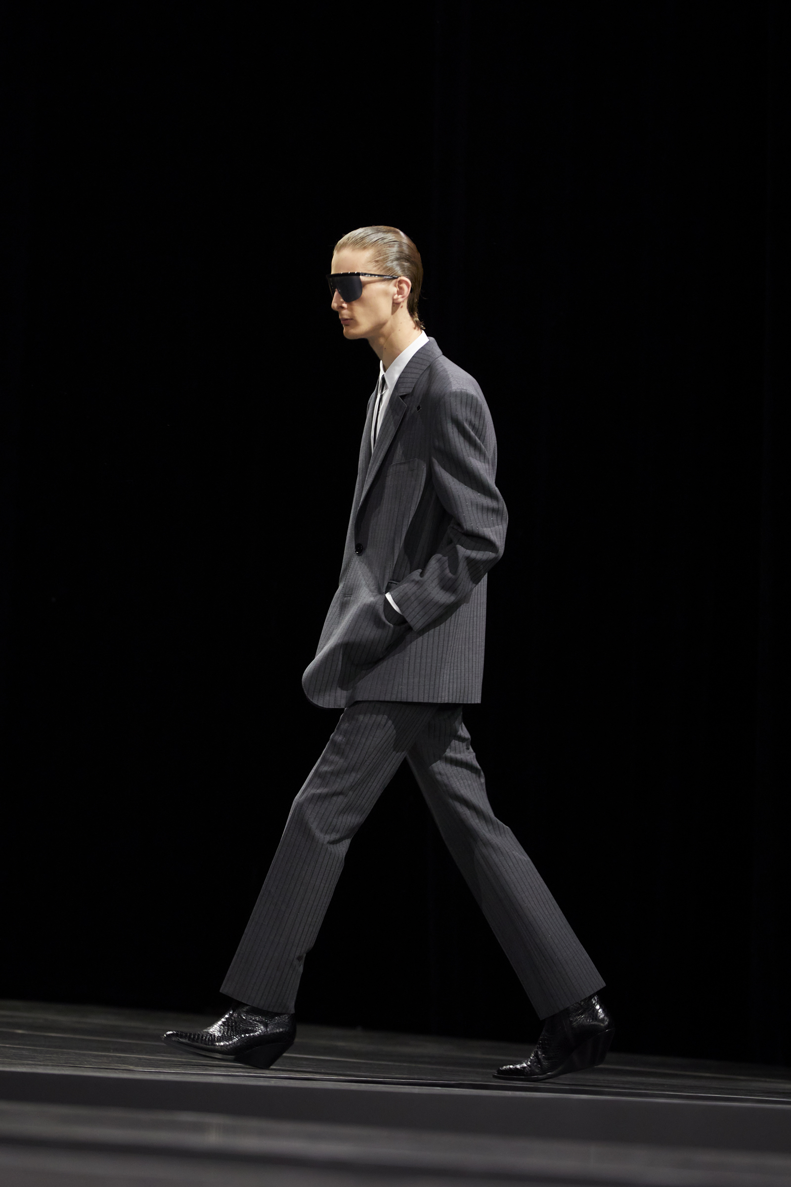 celine-homme-winter-22-boy-doll-print-look-12-01-1.jpg