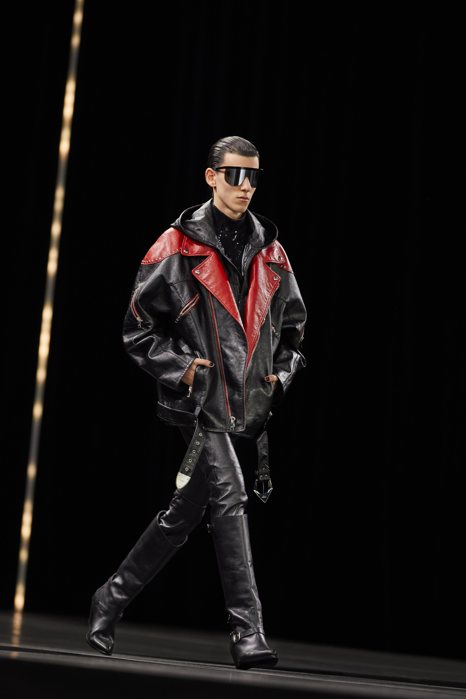celine-homme-winter-22-boy-doll-print-look-40-01-1.jpg