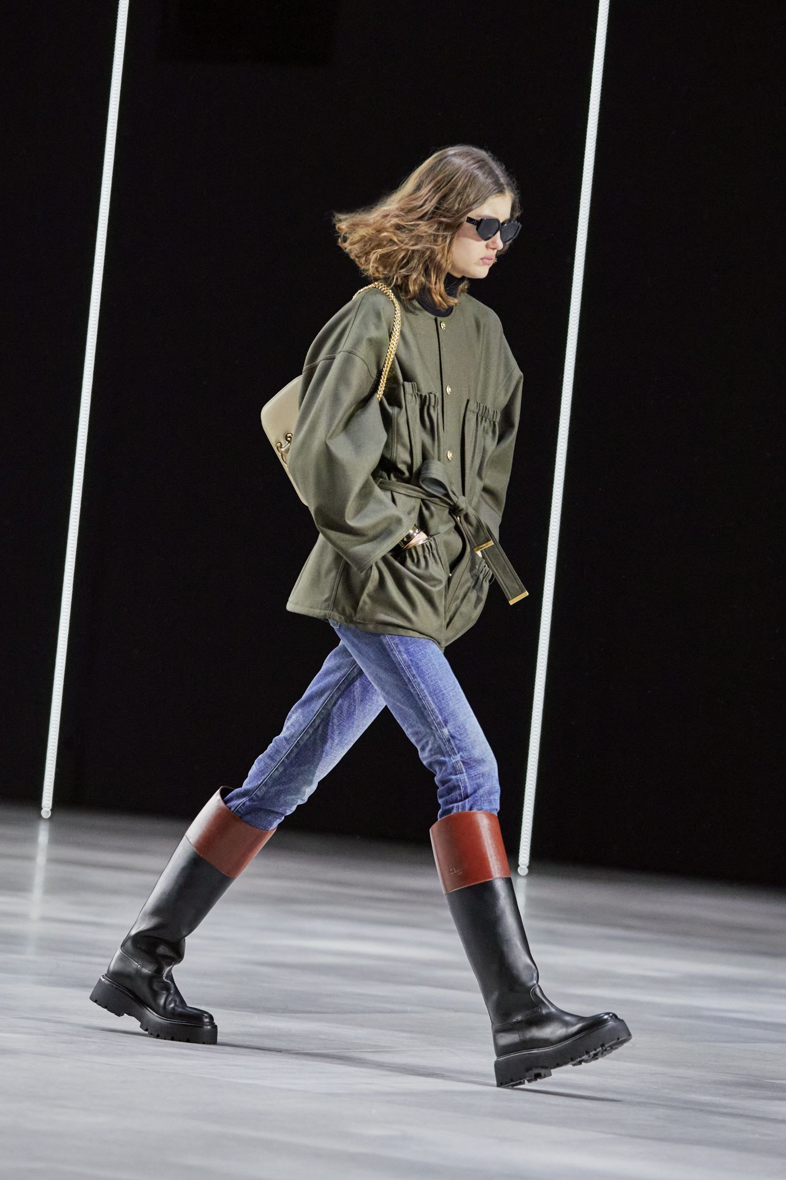 celine-women-winter22-print-look-08-01-1.jpg