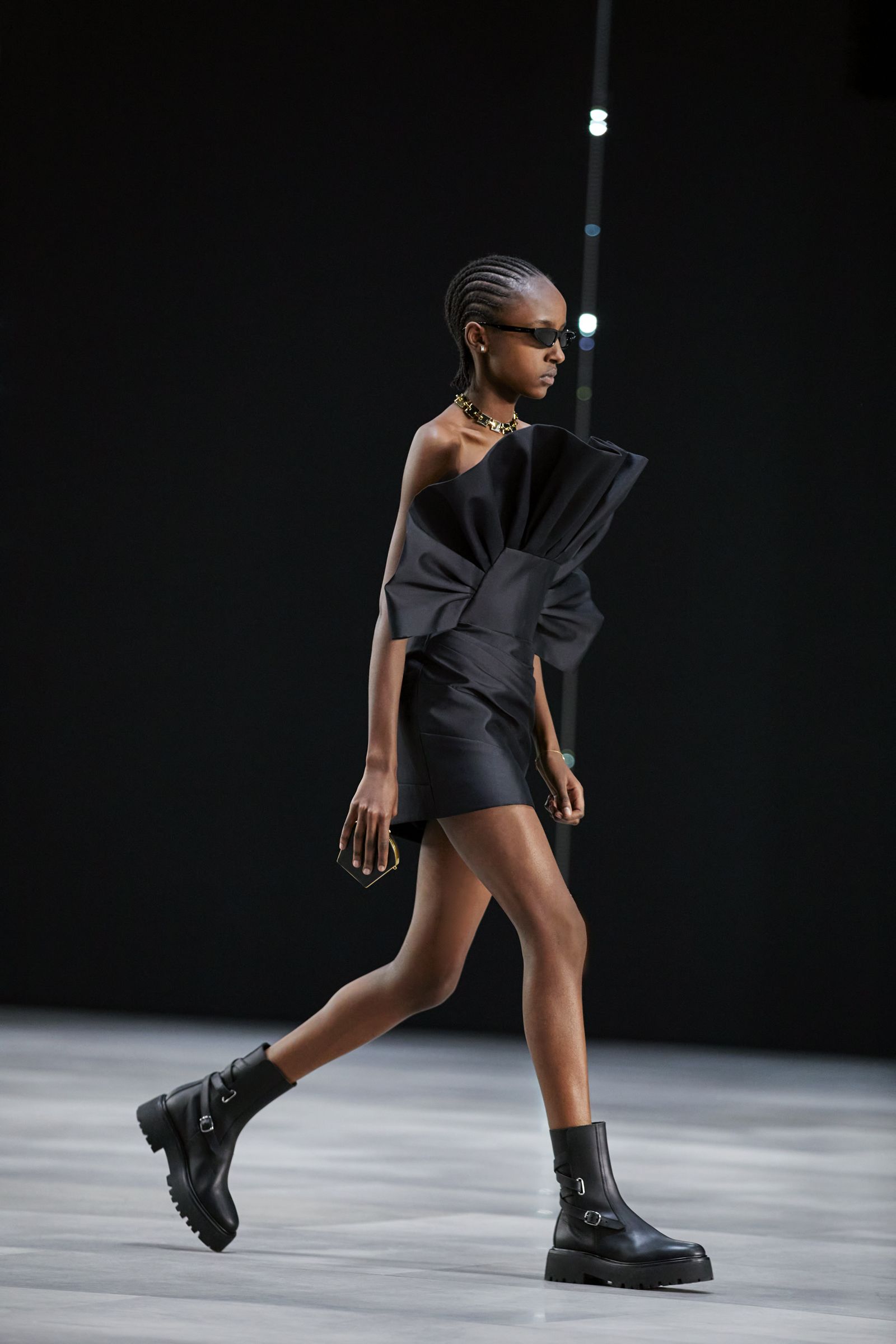celine-women-winter22-print-look-53-01-1.jpg