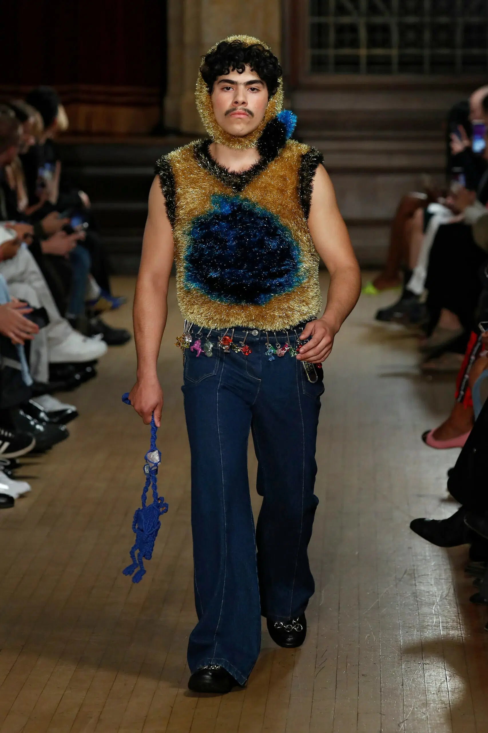 Chopova-Lowena-Ready-To-Wear-Spring-Summer-2023-London-Fashion-Week-Runway-002