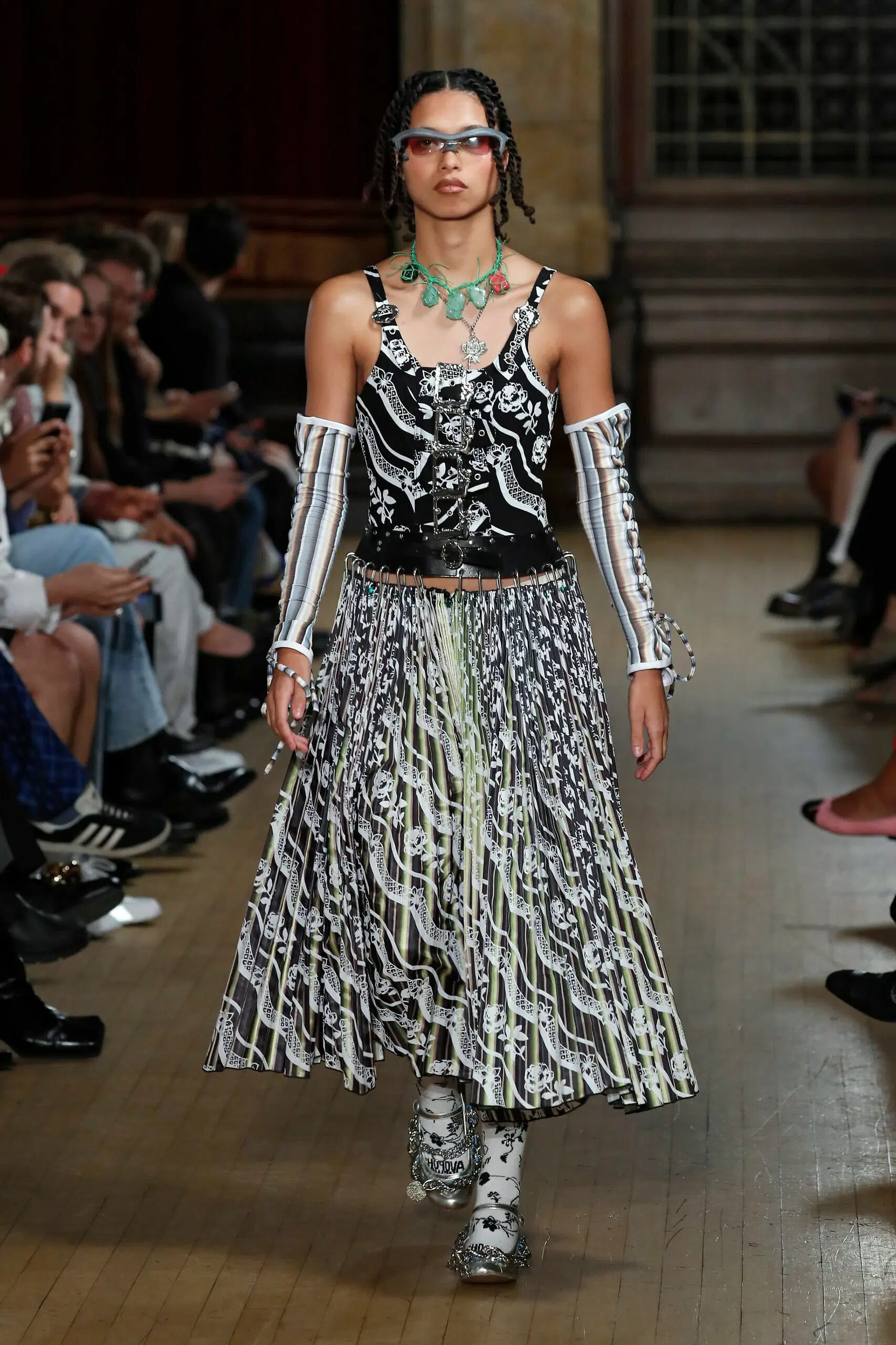 Chopova-Lowena-Ready-To-Wear-Spring-Summer-2023-London-Fashion-Week-Runway-020