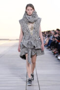 look0005-1.jpg