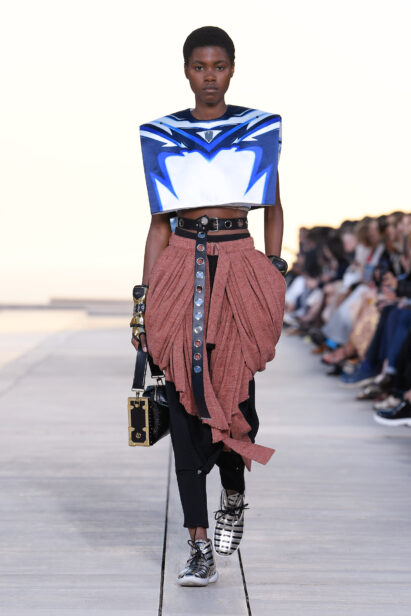 look0006-1.jpg