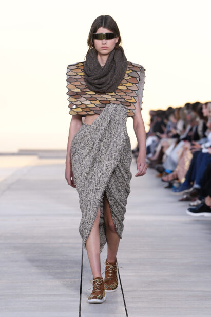 look0014-1.jpg