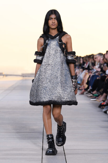 look0040-1.jpg