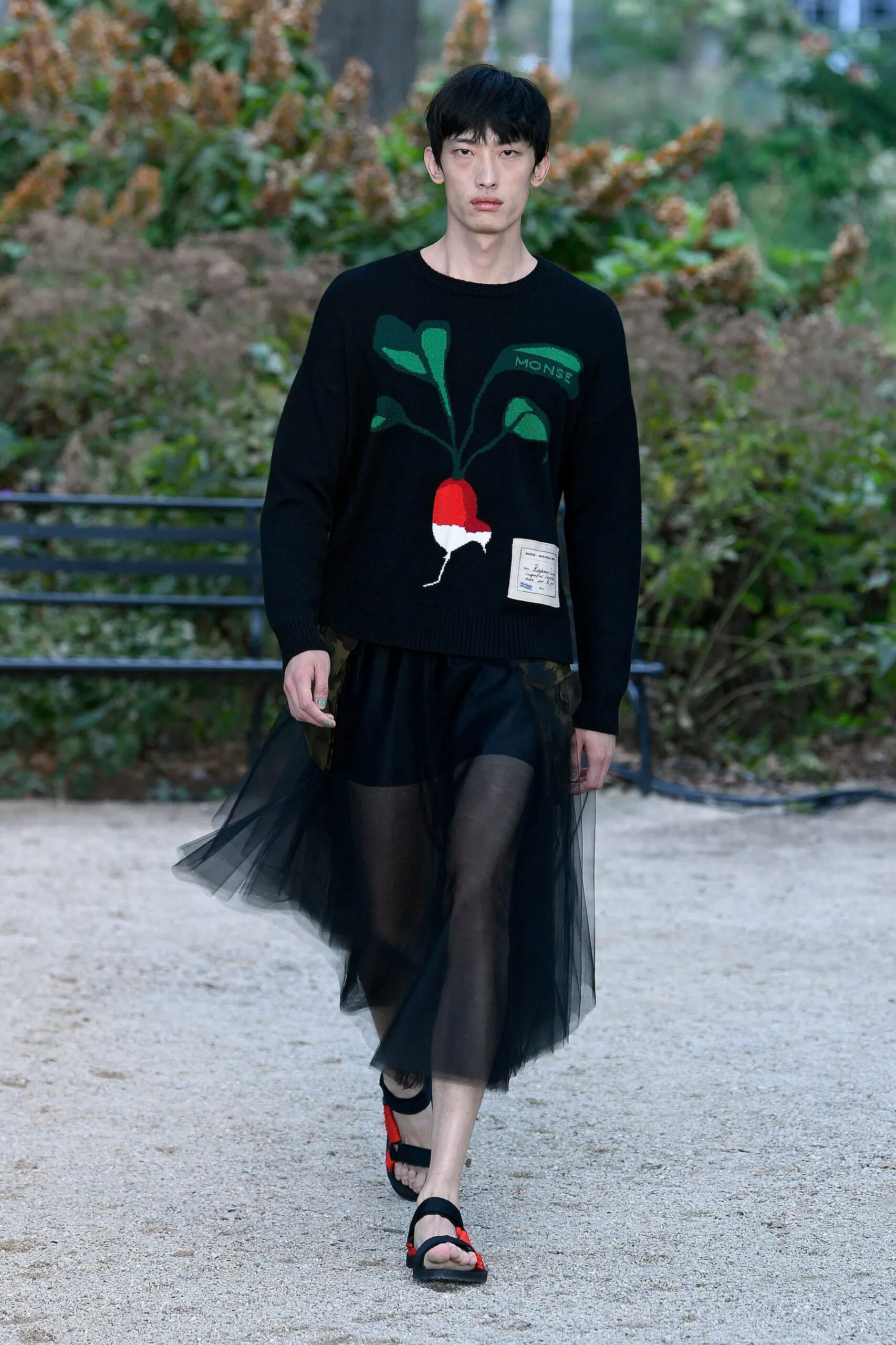 Monse-Ready-To-Wear-Spring-Summer-2023-New-York-Fashion-Week-Runway-022