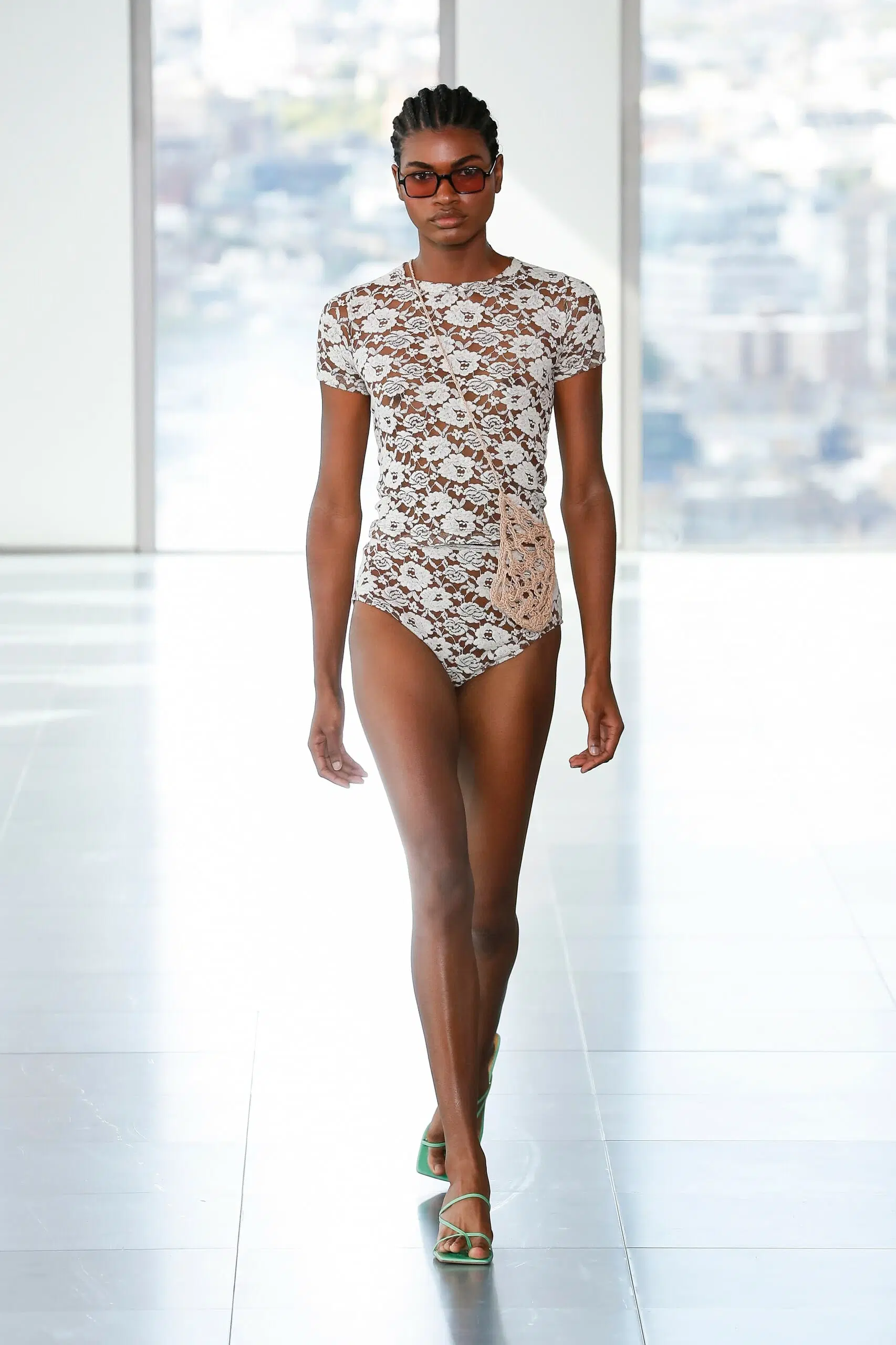 Rejina-Pyo-Ready-To-Wear-Spring-Summer-2023-London-Fashion-Week-Runway-007