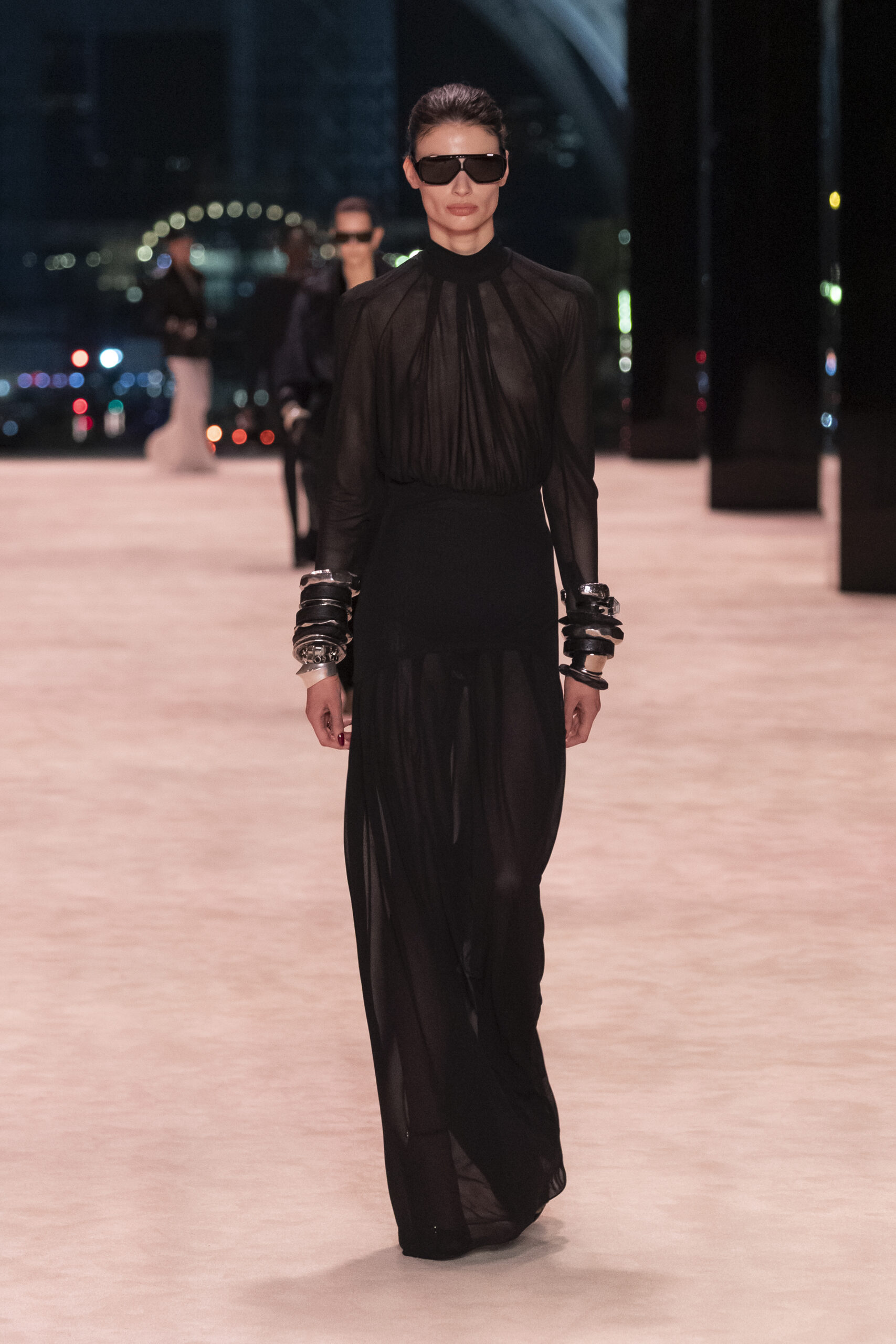 sl-winter-ss22-runway-hr-16-1.jpg