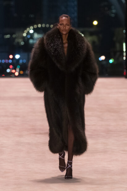 sl-winter-ss22-runway-hr-25-1.jpg