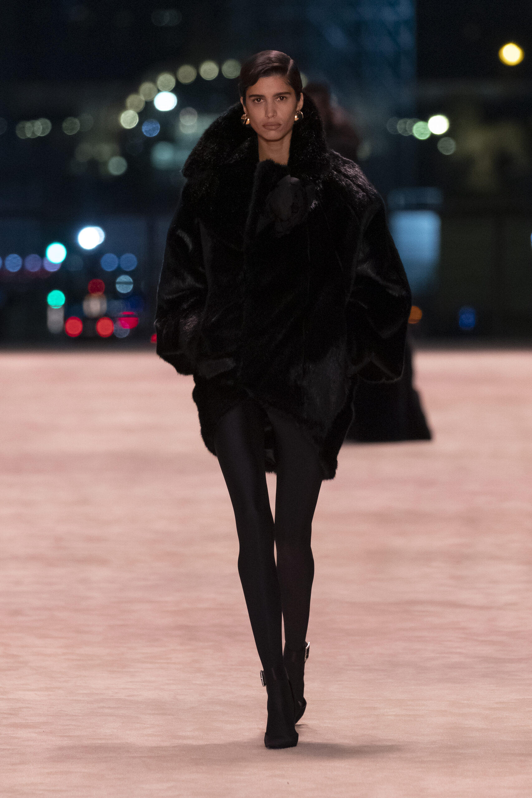 sl-winter-ss22-runway-hr-35-1.jpg