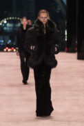 sl-winter-ss22-runway-hr-39-1.jpg
