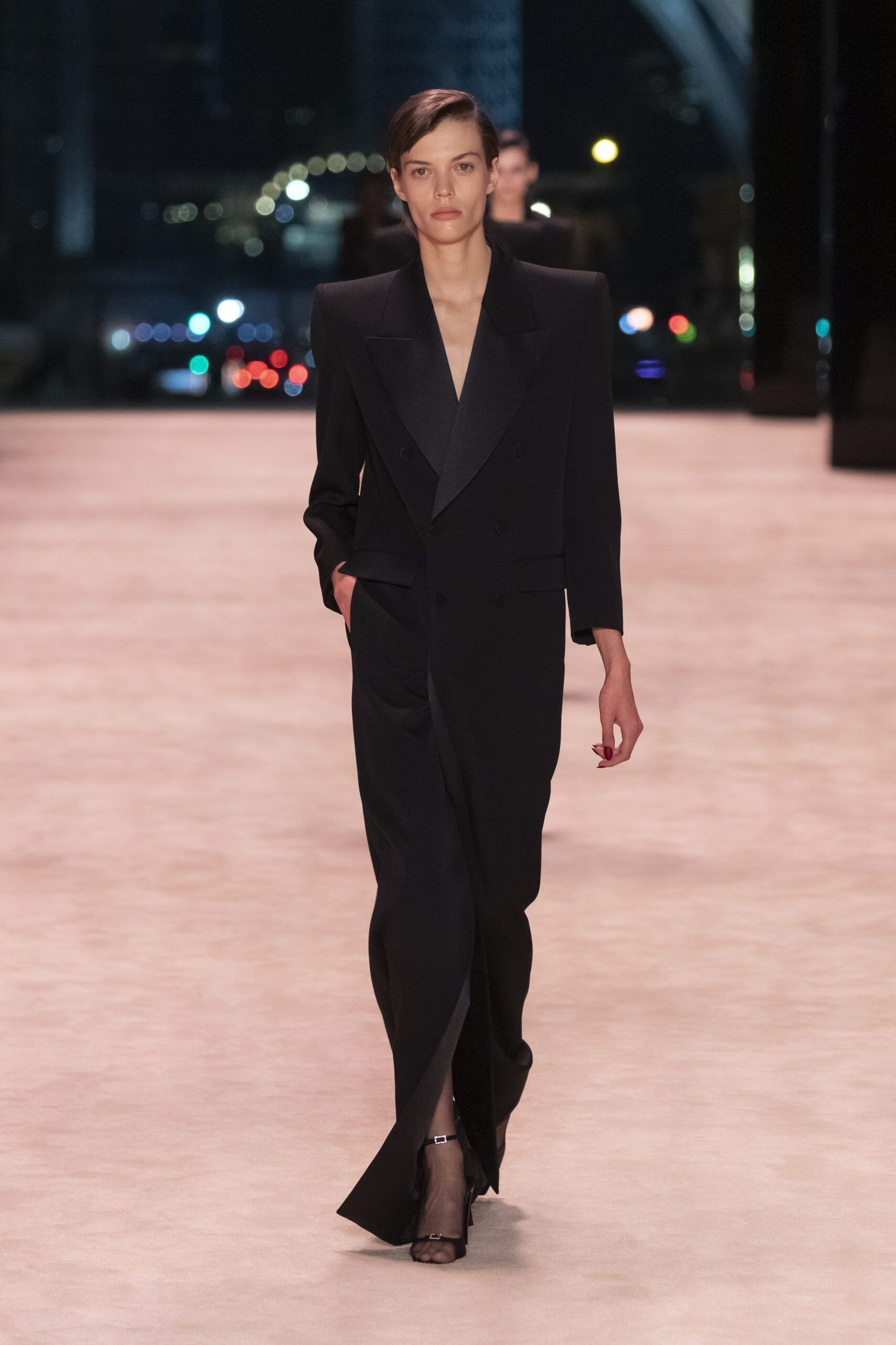 sl-winter-ss22-runway-hr-52-1.jpg