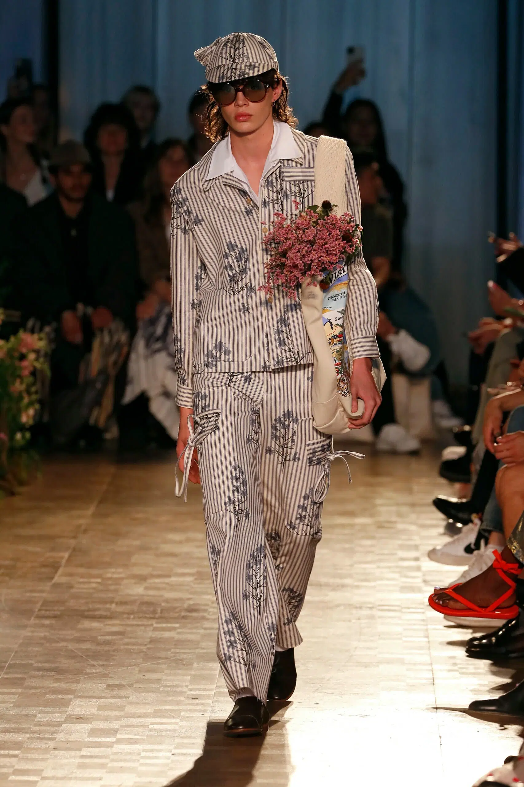SS-Daley-Ready-To-Wear-Spring-Summer-2023-London-Fashion-Week-Runway-001
