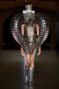00001-noir-kei-ninomiya-spring-2023-ready-to-wear-credit-gorunway