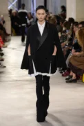 00001-sacai-spring-2023-ready-to-wear-credit-gorunway