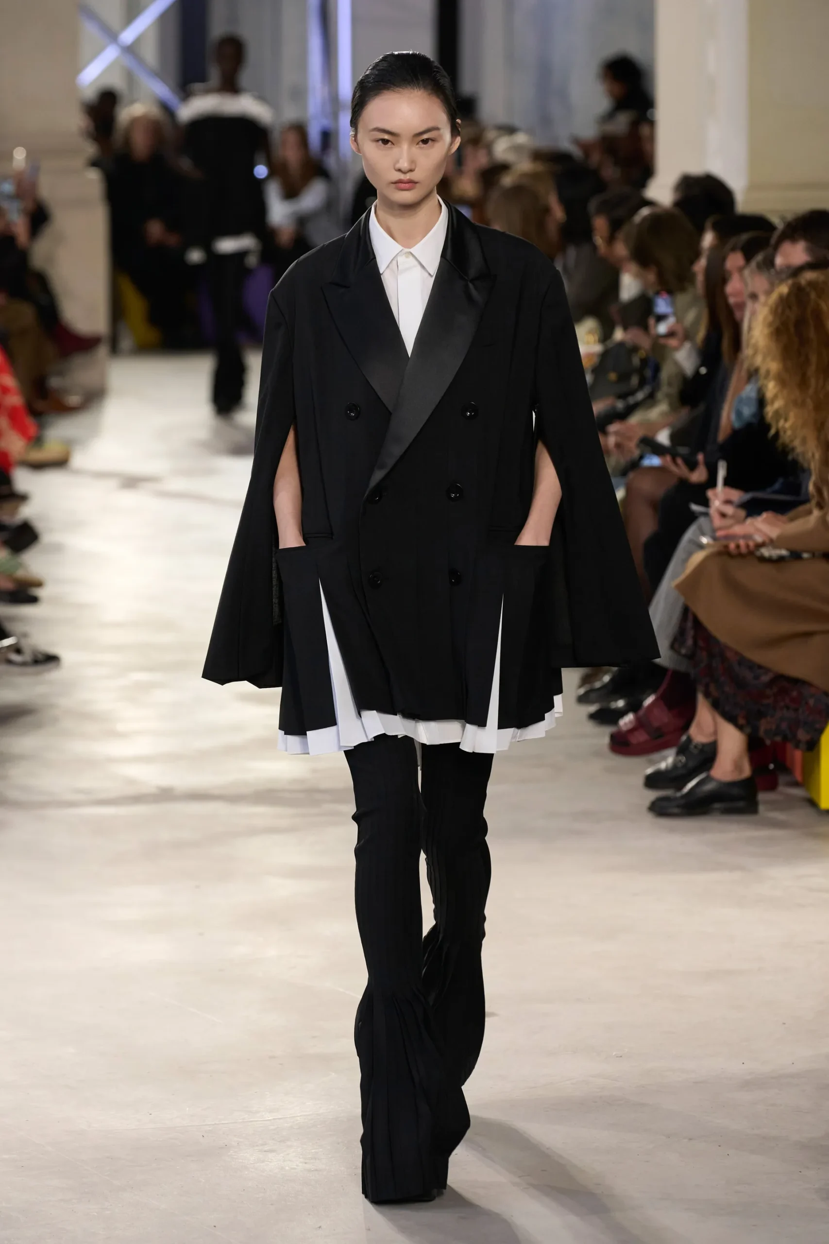 00001-sacai-spring-2023-ready-to-wear-credit-gorunway