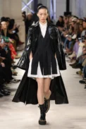 00003-sacai-spring-2023-ready-to-wear-credit-gorunway